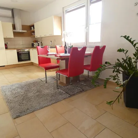 Apartment & Olive Oil Valuma Koper Exterior photo